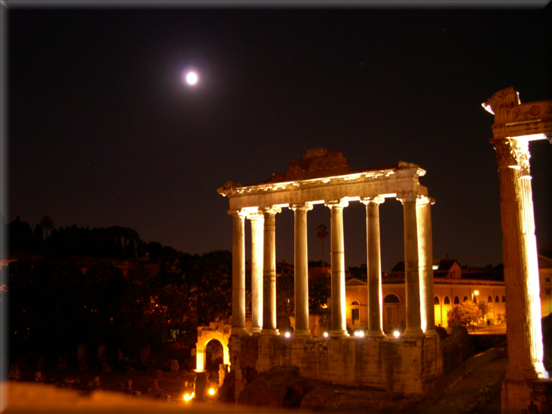 foto Roma di Notte